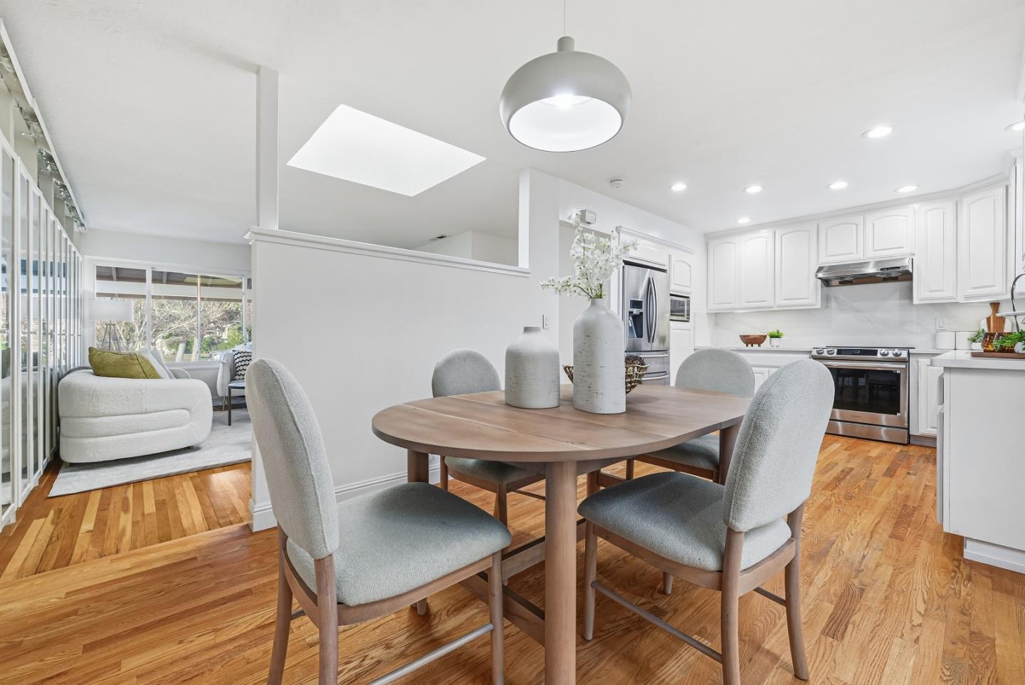 Detail Gallery Image 9 of 32 For 872 Loyalton Dr, Campbell,  CA 95008 - 3 Beds | 2 Baths