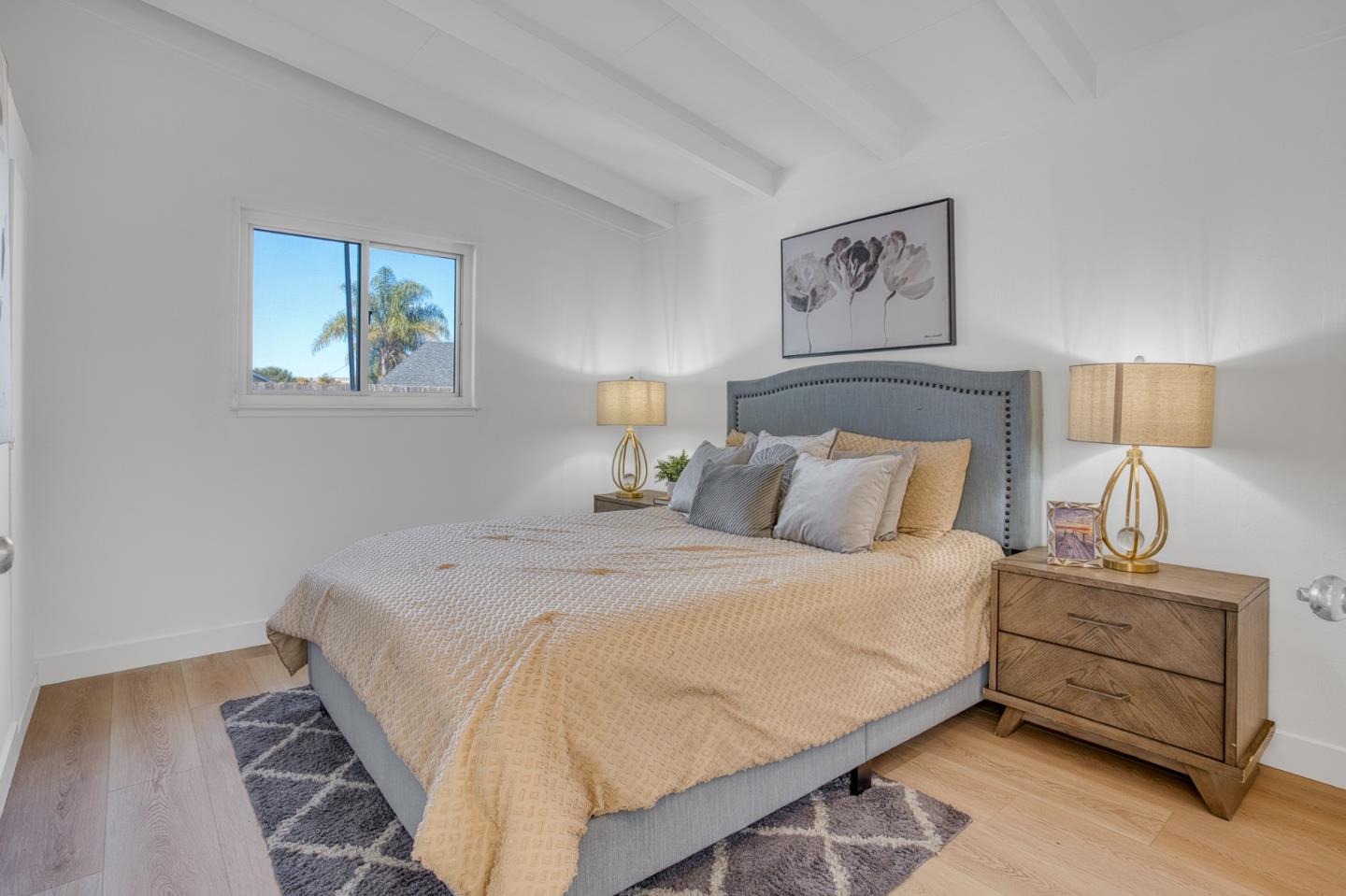 Detail Gallery Image 13 of 27 For 128 Grace Ave, East Palo Alto,  CA 94303 - 3 Beds | 1/1 Baths