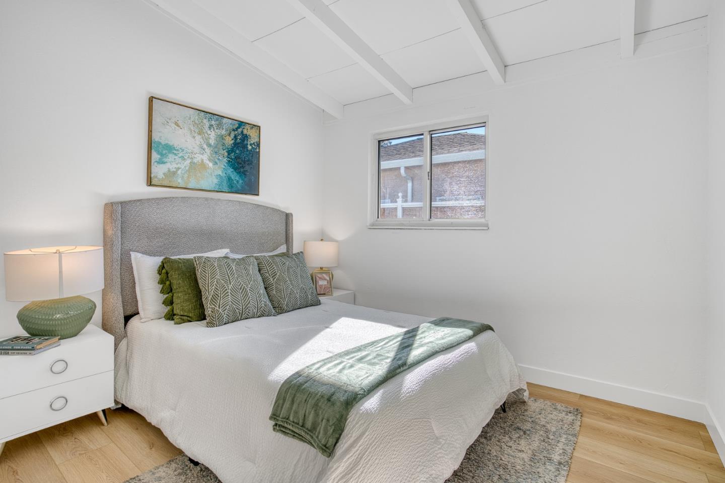 Detail Gallery Image 18 of 27 For 128 Grace Ave, East Palo Alto,  CA 94303 - 3 Beds | 1/1 Baths