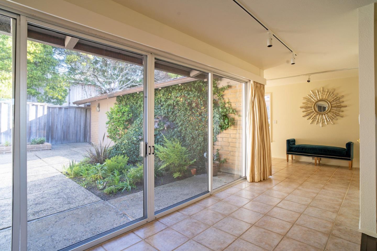 Detail Gallery Image 10 of 28 For 1278 Padre Ln, Pebble Beach,  CA 93953 - 3 Beds | 4 Baths