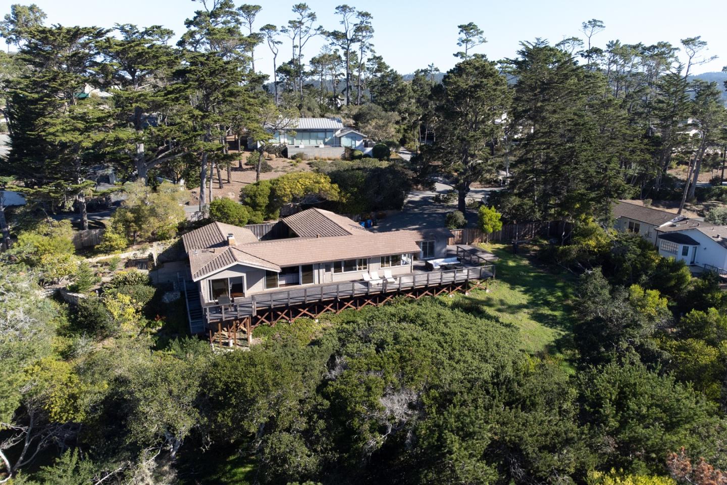 Detail Gallery Image 26 of 28 For 1278 Padre Ln, Pebble Beach,  CA 93953 - 3 Beds | 4 Baths