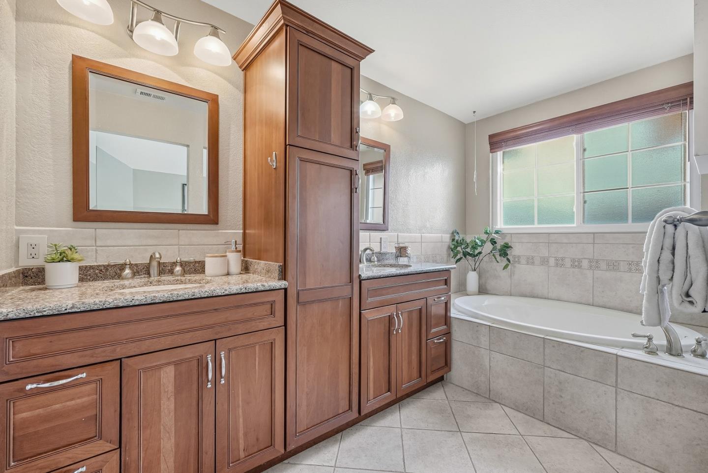 Detail Gallery Image 34 of 44 For 36167 Toulouse St, Newark,  CA 94560 - 3 Beds | 2/1 Baths