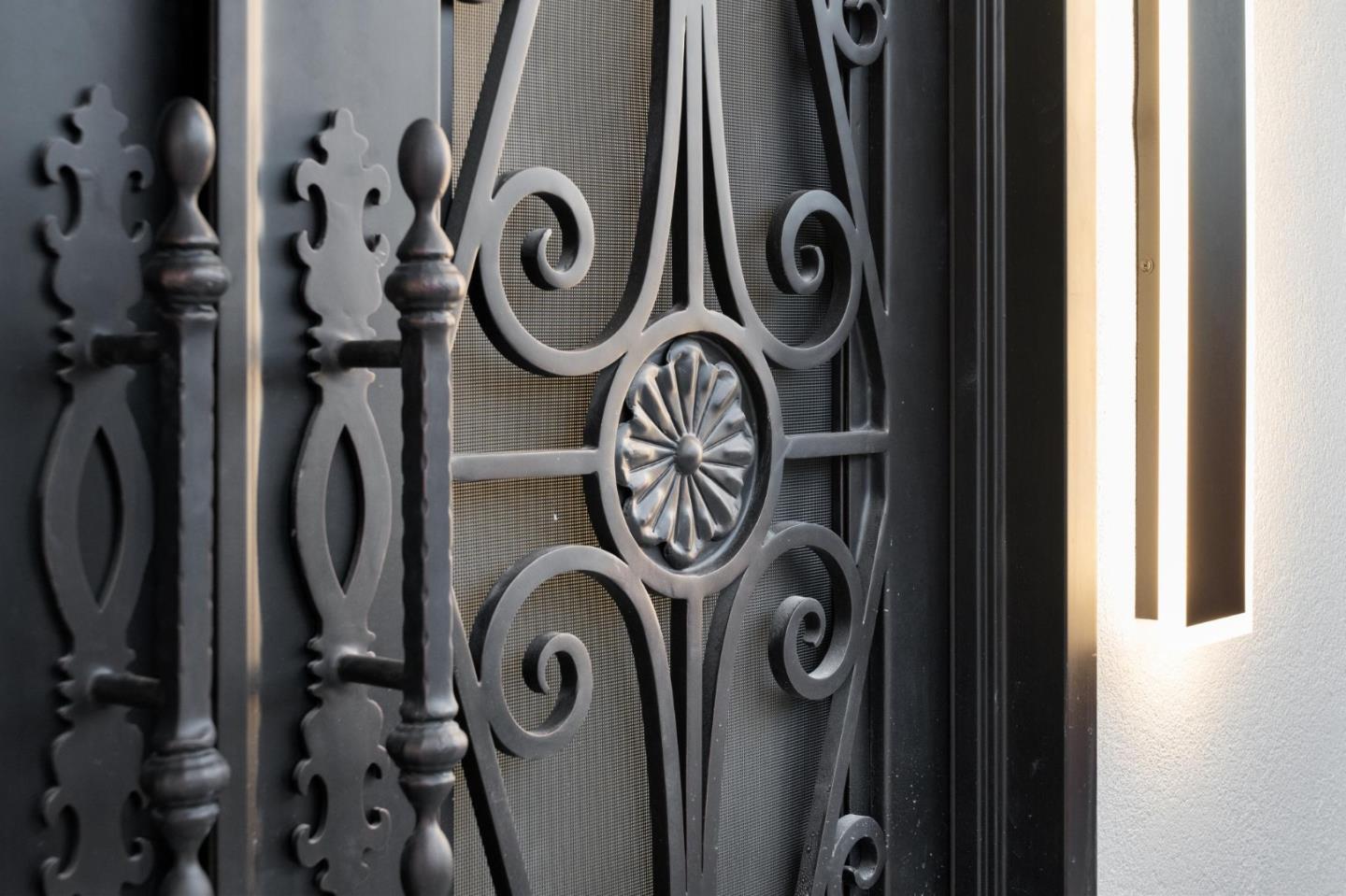 Detail Gallery Image 12 of 91 For 709 Lakebird Dr, Sunnyvale,  CA 94089 - 4 Beds | 3 Baths