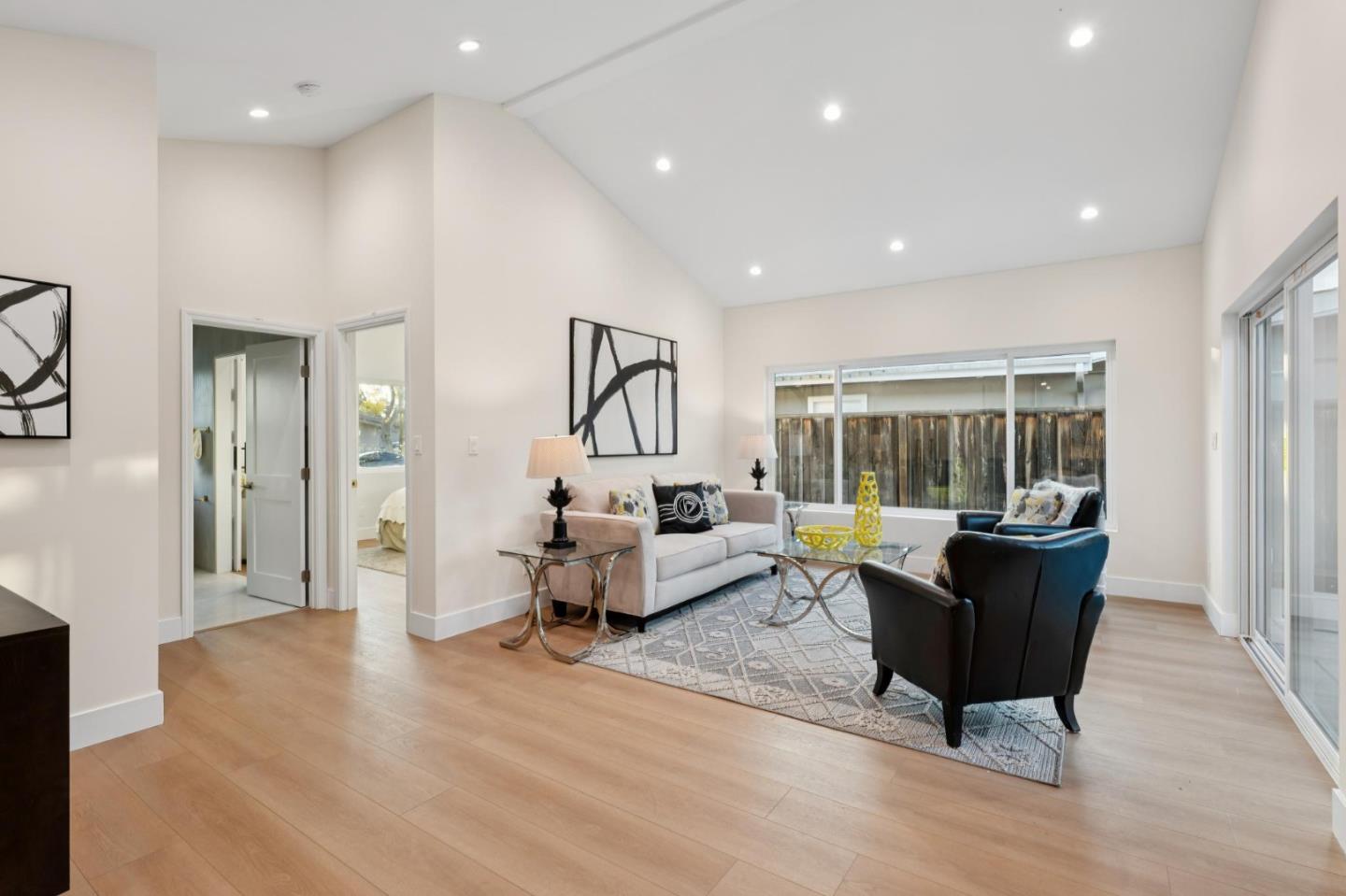 Detail Gallery Image 14 of 91 For 709 Lakebird Dr, Sunnyvale,  CA 94089 - 4 Beds | 3 Baths