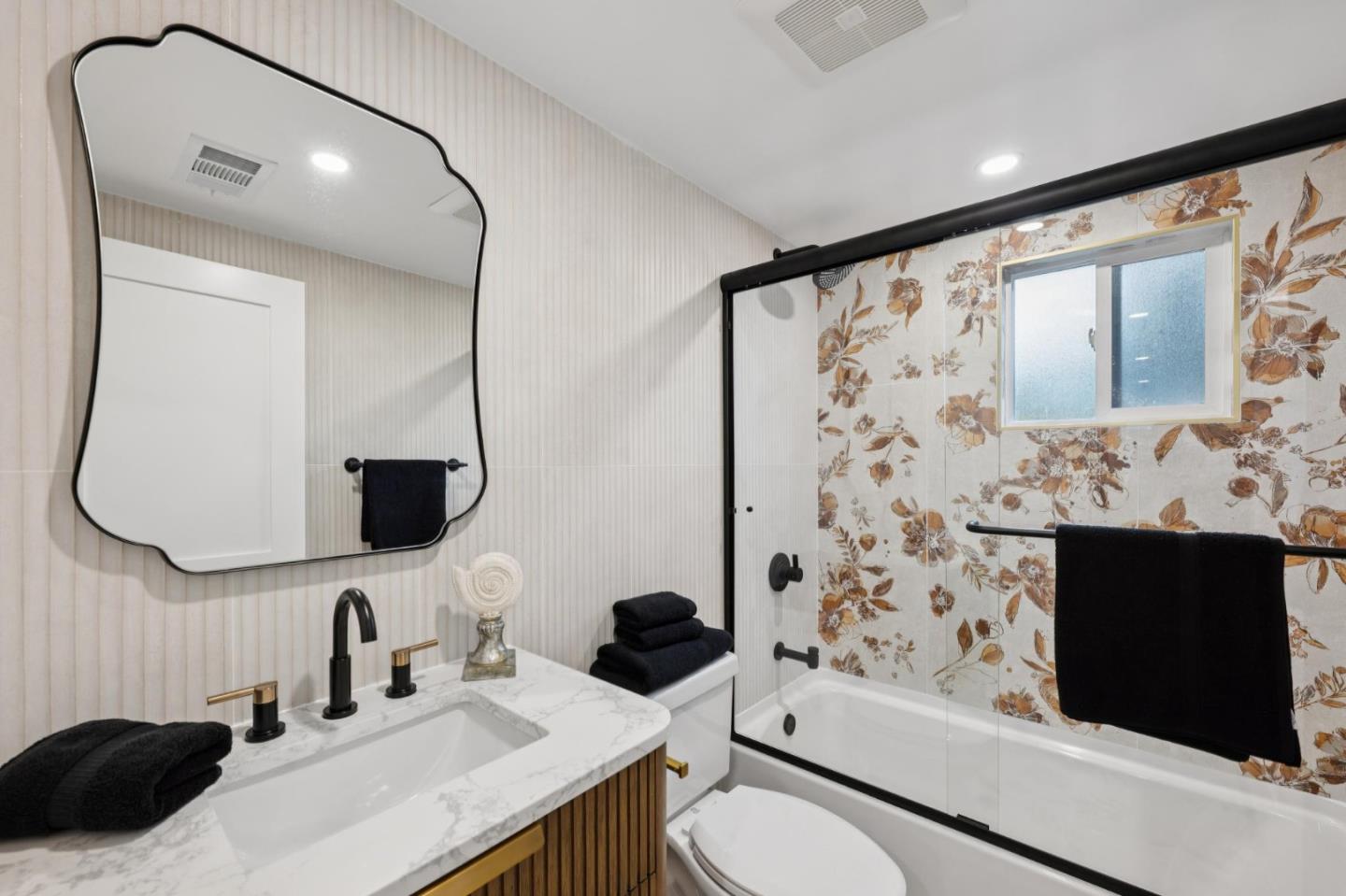 Detail Gallery Image 75 of 91 For 709 Lakebird Dr, Sunnyvale,  CA 94089 - 4 Beds | 3 Baths