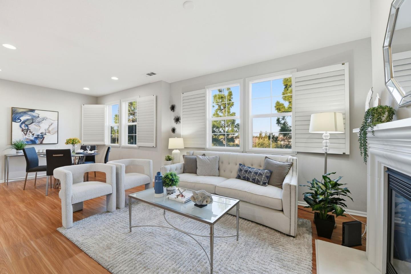 Detail Gallery Image 5 of 18 For 294 Meadow Pine Pl, San Jose,  CA 95125 - 4 Beds | 3 Baths