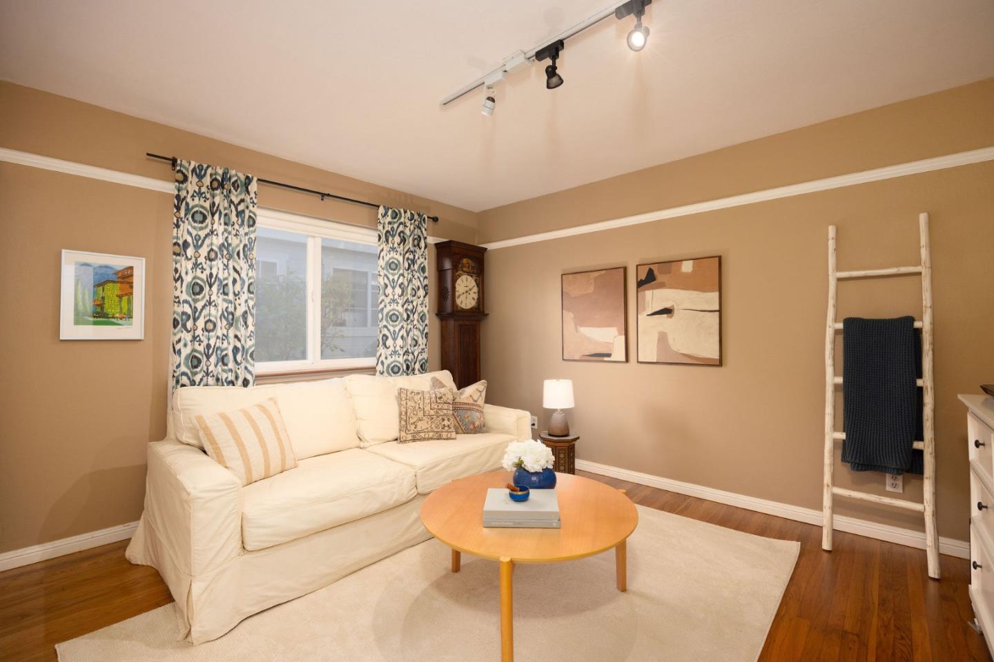 Detail Gallery Image 15 of 24 For 381 11th St, Montara,  CA 94037 - 2 Beds | 1 Baths