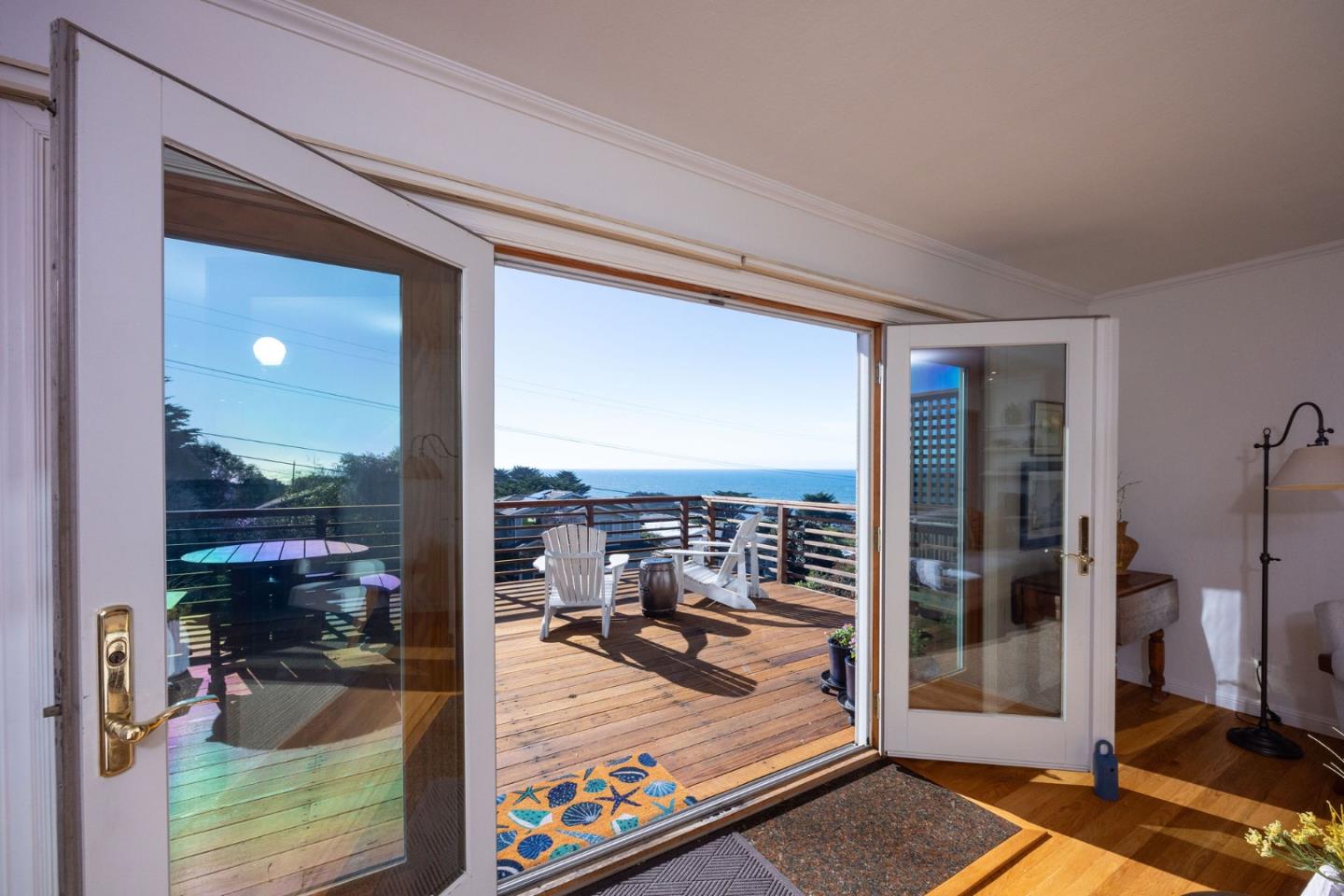 Detail Gallery Image 6 of 24 For 381 11th St, Montara,  CA 94037 - 2 Beds | 1 Baths