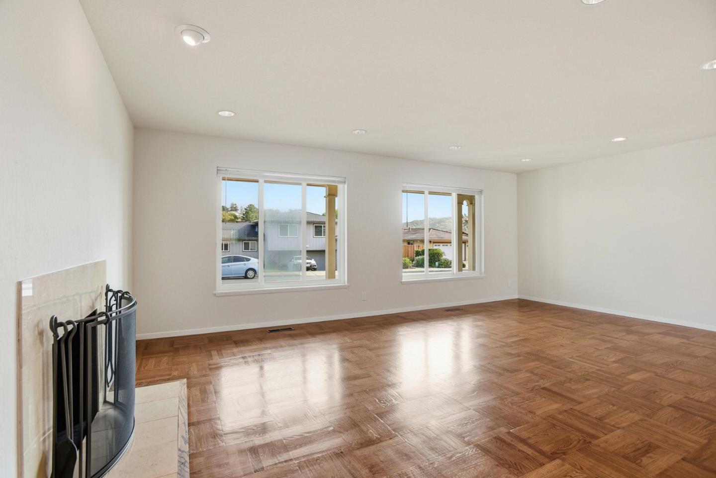 Detail Gallery Image 10 of 48 For 3300 El Sobrante St, San Mateo,  CA 94403 - 3 Beds | 2 Baths