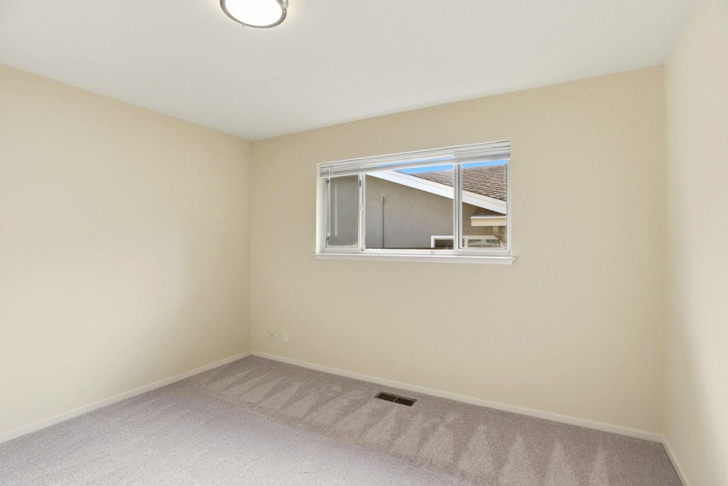 Detail Gallery Image 23 of 48 For 3300 El Sobrante St, San Mateo,  CA 94403 - 3 Beds | 2 Baths