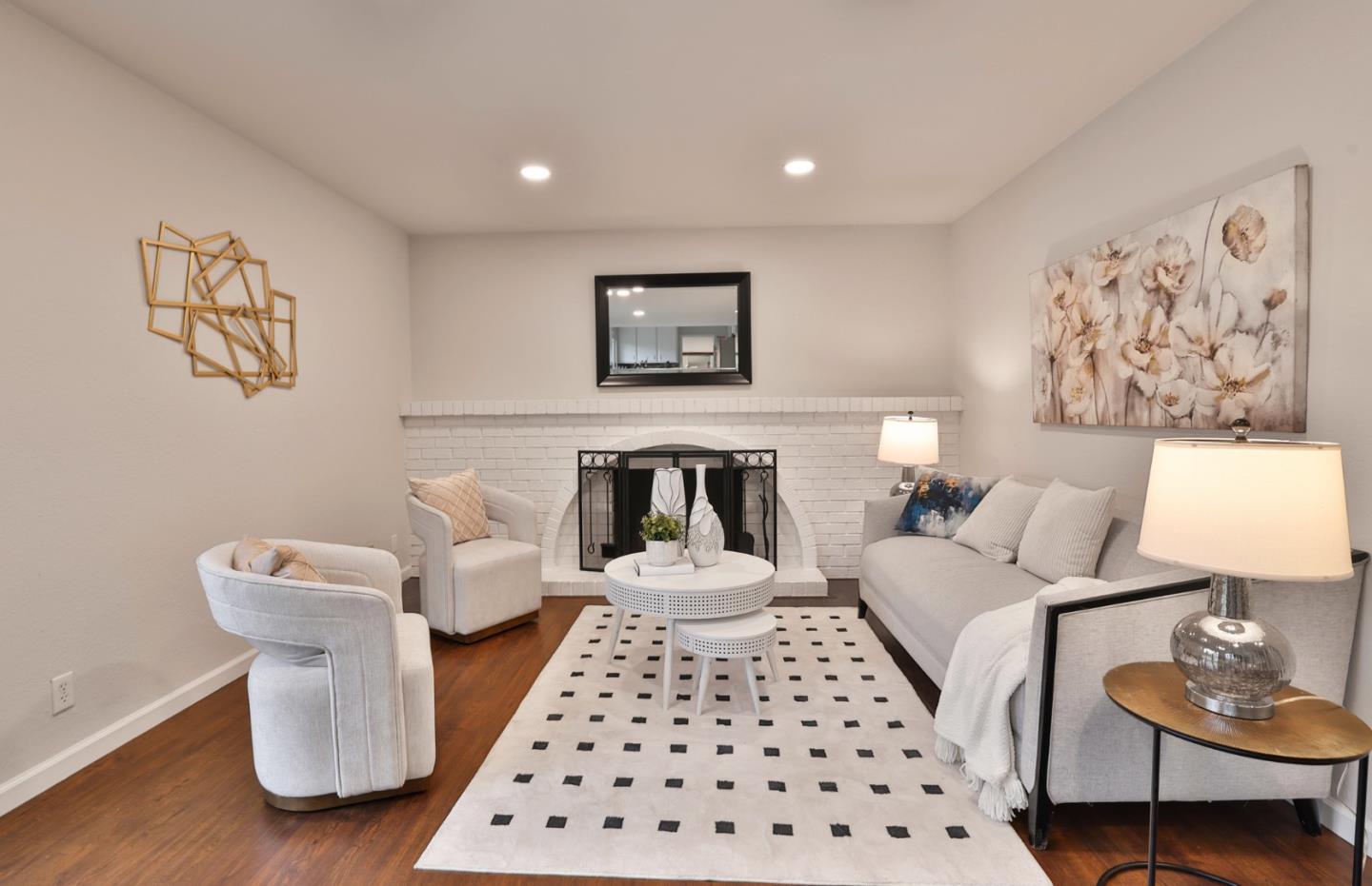 Detail Gallery Image 6 of 32 For 1967 Cape Hilda Pl, San Jose,  CA 95133 - 4 Beds | 2/1 Baths