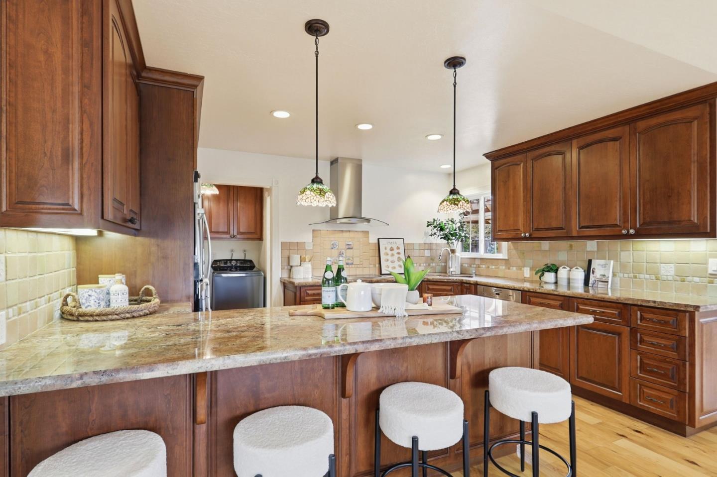 Detail Gallery Image 10 of 24 For 5480 Dartmouth Dr, San Jose,  CA 95118 - 3 Beds | 2 Baths