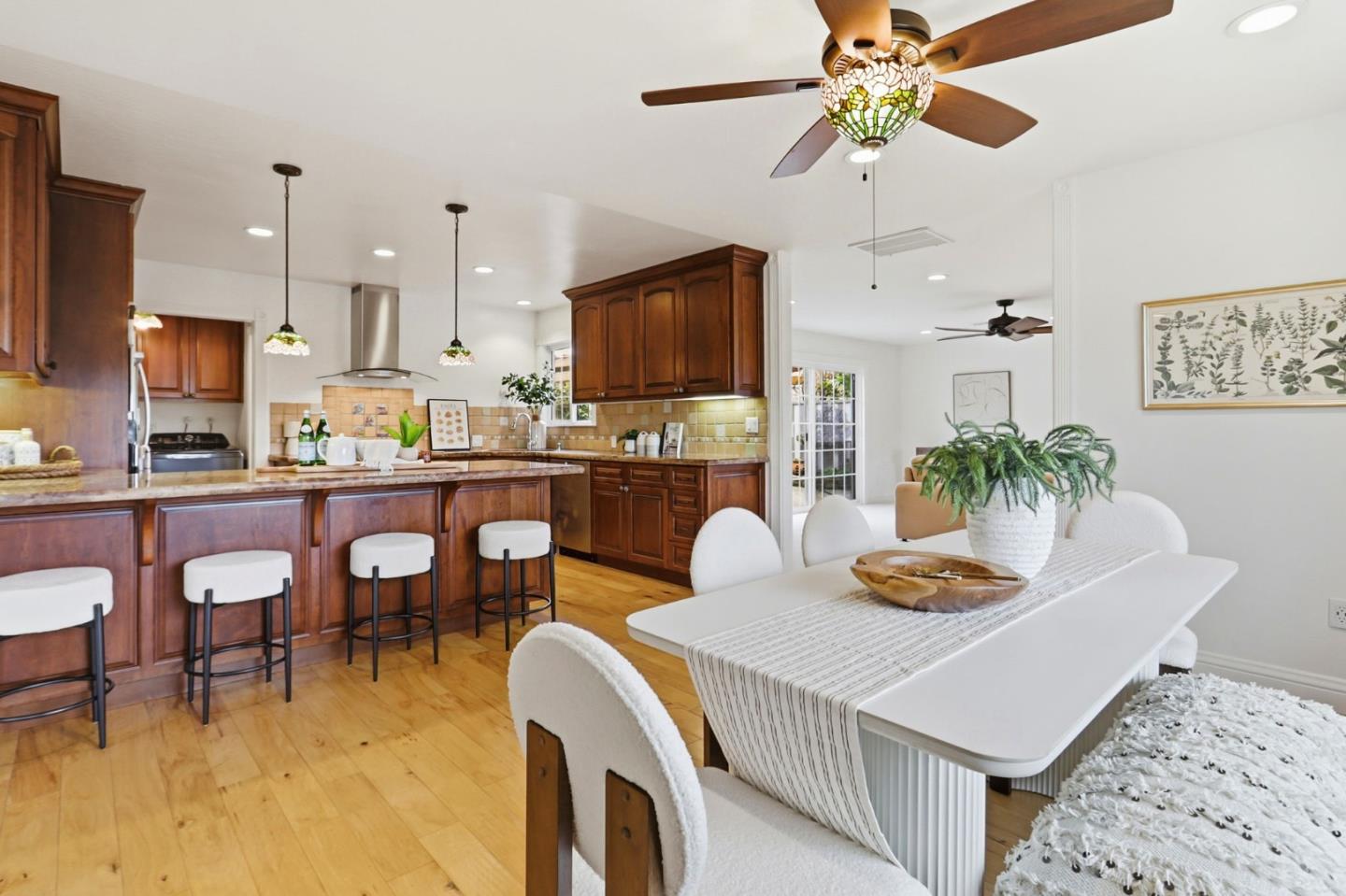 Detail Gallery Image 12 of 24 For 5480 Dartmouth Dr, San Jose,  CA 95118 - 3 Beds | 2 Baths