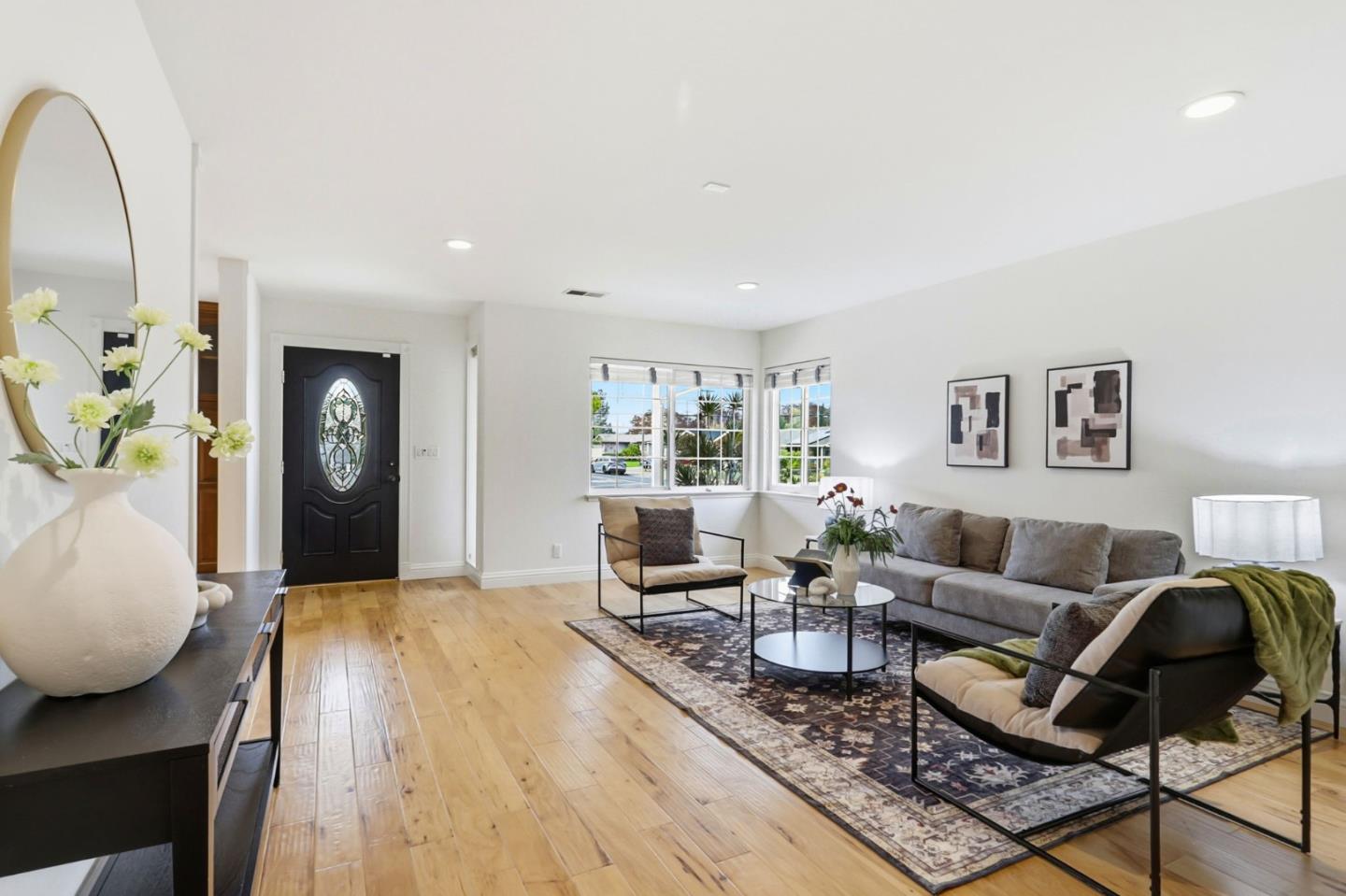 Detail Gallery Image 4 of 24 For 5480 Dartmouth Dr, San Jose,  CA 95118 - 3 Beds | 2 Baths