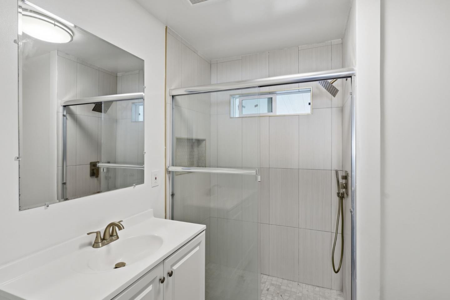 Detail Gallery Image 21 of 28 For 2151 Oakland Rd #229,  San Jose,  CA 95131 - 4 Beds | 2 Baths