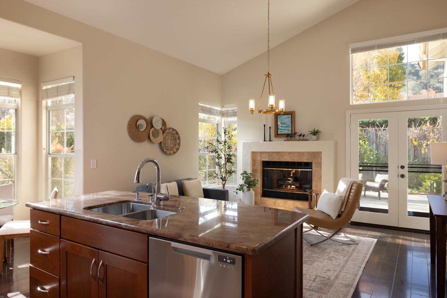 Detail Gallery Image 10 of 22 For 17776 Riverbend Rd, Salinas,  CA 93908 - 3 Beds | 2 Baths