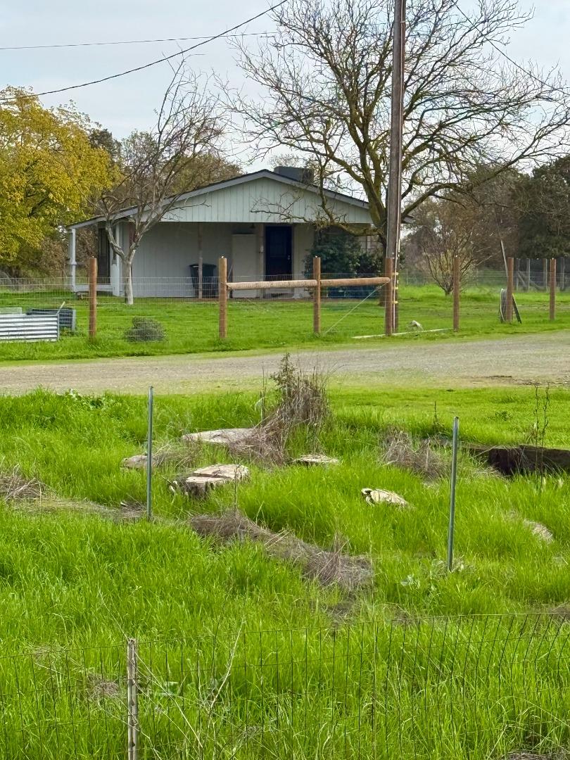 Detail Gallery Image 12 of 17 For 3205 Fifield Rd, Pleasant Grove,  CA 95668 - 3 Beds | 2/1 Baths