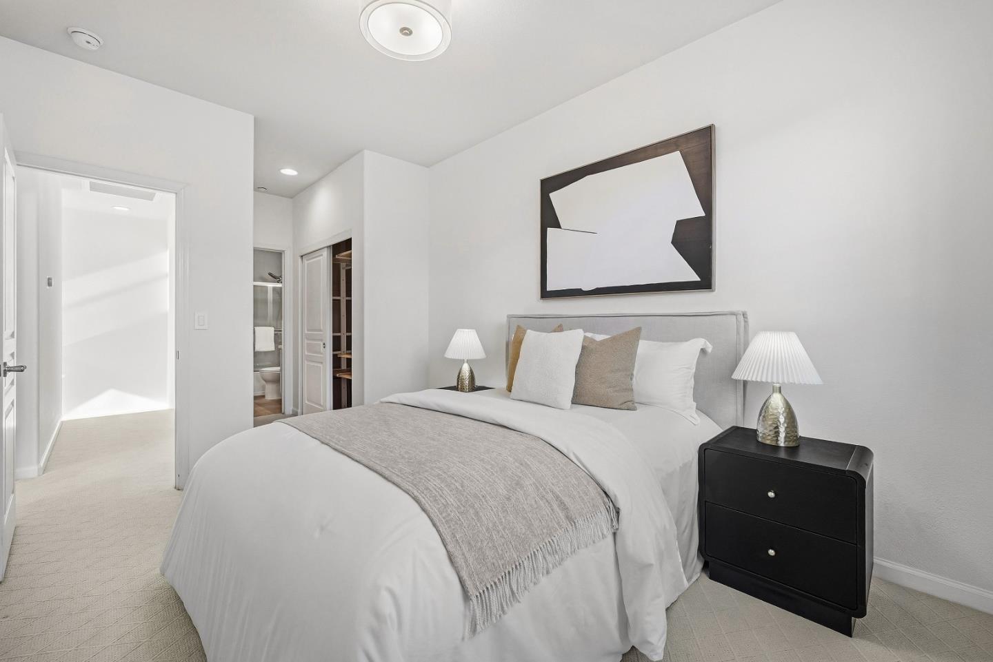 Detail Gallery Image 21 of 36 For 465 Bedford Loop, Mountain View,  CA 94043 - 2 Beds | 2/1 Baths