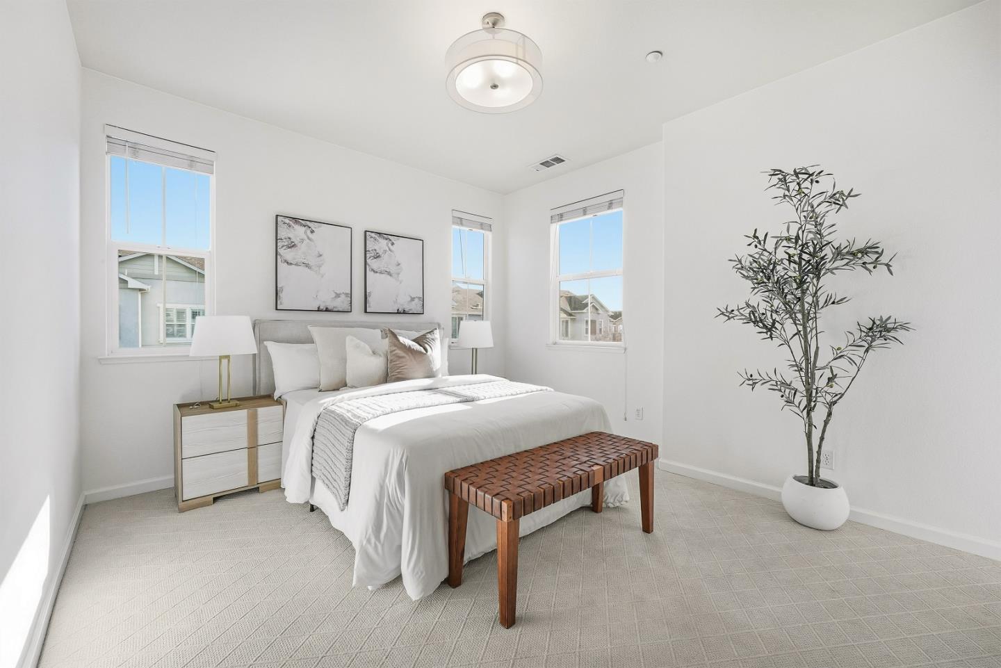 Detail Gallery Image 25 of 36 For 465 Bedford Loop, Mountain View,  CA 94043 - 2 Beds | 2/1 Baths