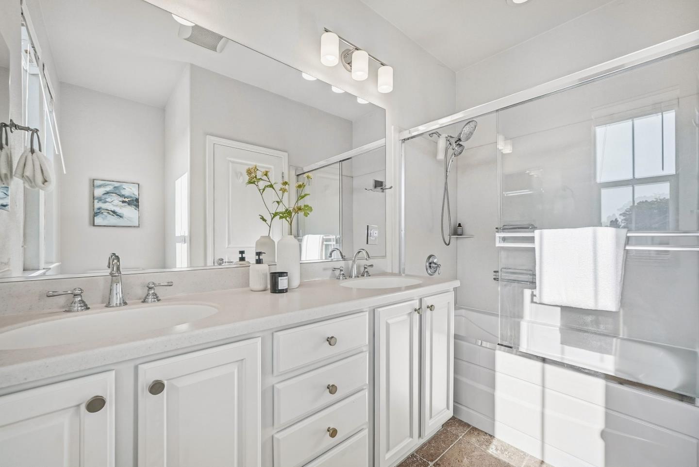 Detail Gallery Image 30 of 36 For 465 Bedford Loop, Mountain View,  CA 94043 - 2 Beds | 2/1 Baths