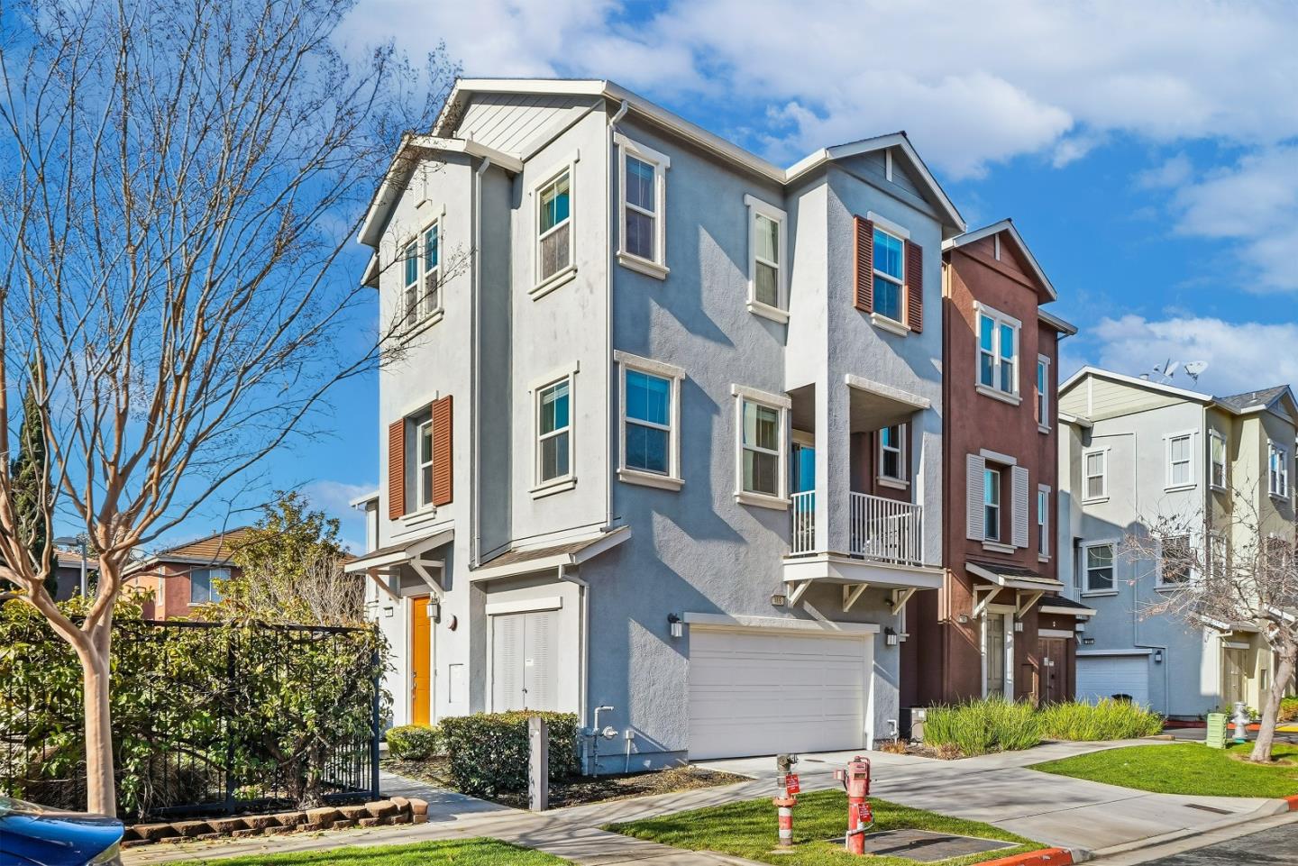 Detail Gallery Image 33 of 36 For 465 Bedford Loop, Mountain View,  CA 94043 - 2 Beds | 2/1 Baths