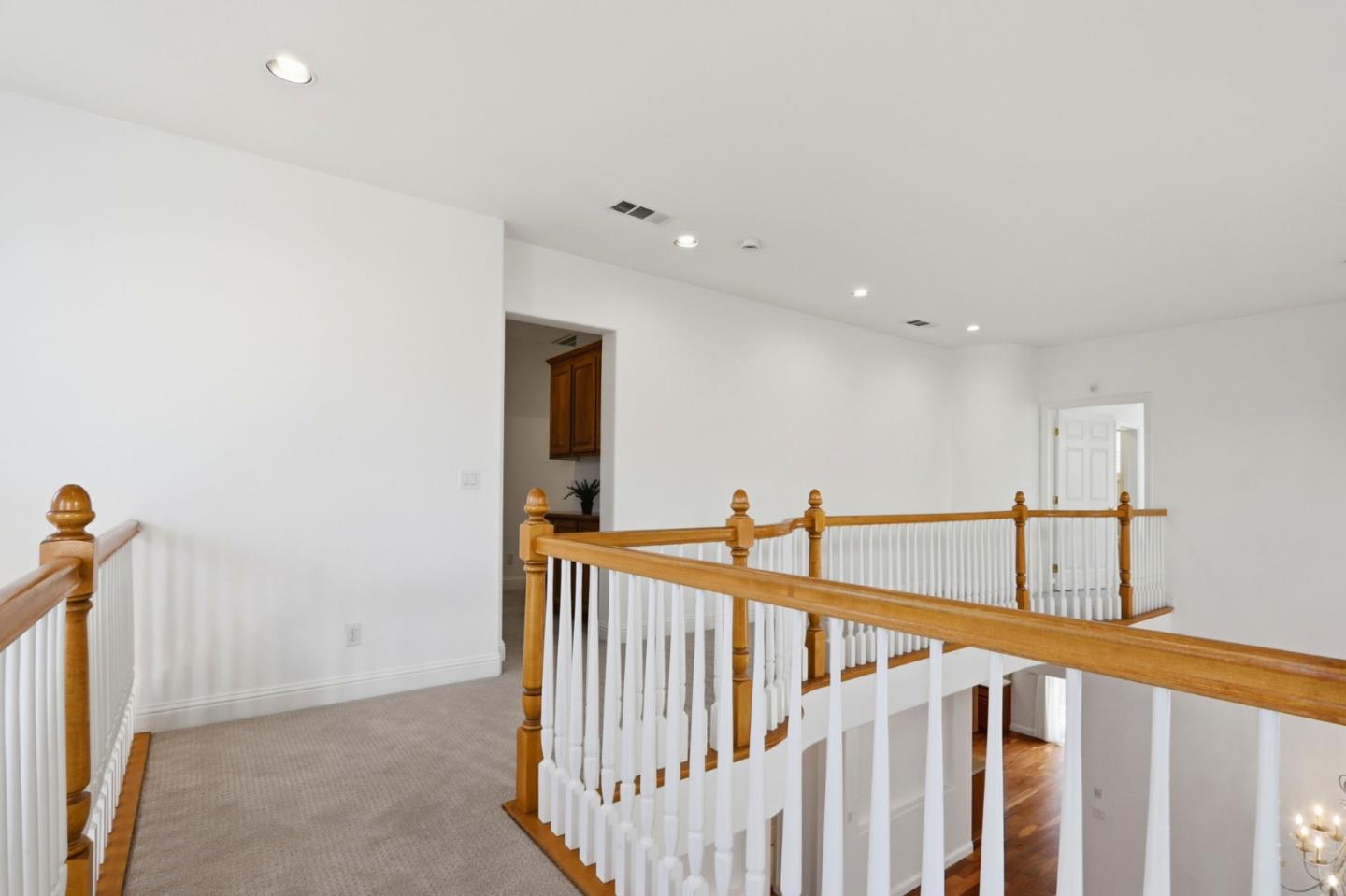 Detail Gallery Image 20 of 48 For 4157 Mystic Dr, San Jose,  CA 95124 - 5 Beds | 3 Baths