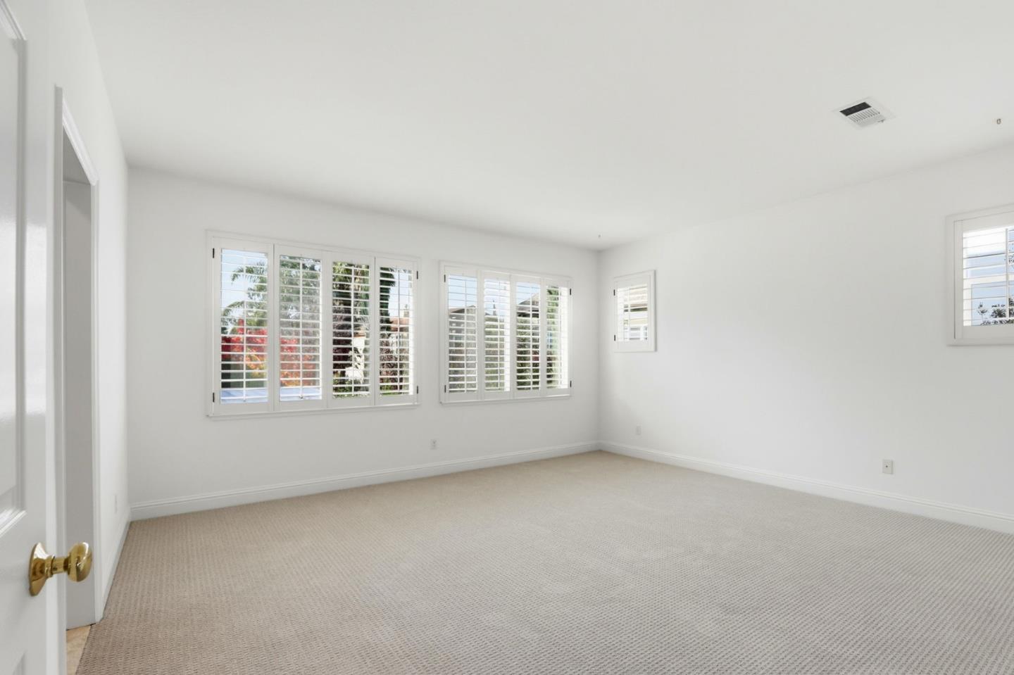 Detail Gallery Image 30 of 48 For 4157 Mystic Dr, San Jose,  CA 95124 - 5 Beds | 3 Baths