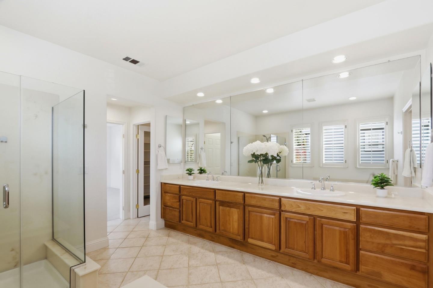 Detail Gallery Image 35 of 48 For 4157 Mystic Dr, San Jose,  CA 95124 - 5 Beds | 3 Baths