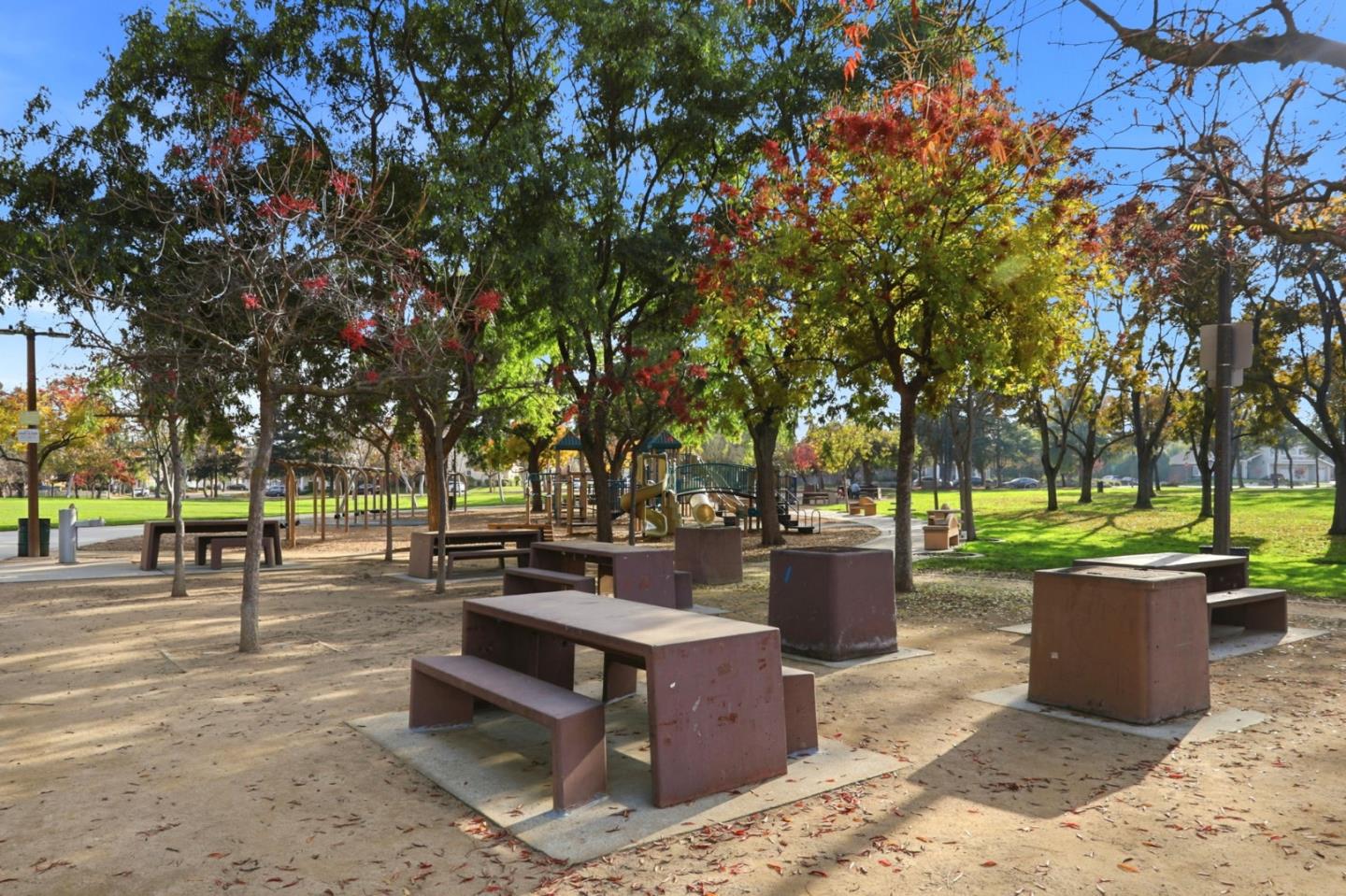 Detail Gallery Image 43 of 48 For 4157 Mystic Dr, San Jose,  CA 95124 - 5 Beds | 3 Baths