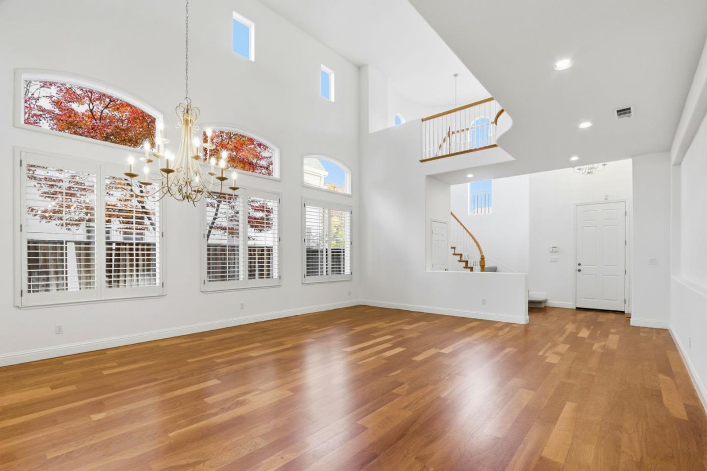 Detail Gallery Image 6 of 48 For 4157 Mystic Dr, San Jose,  CA 95124 - 5 Beds | 3 Baths