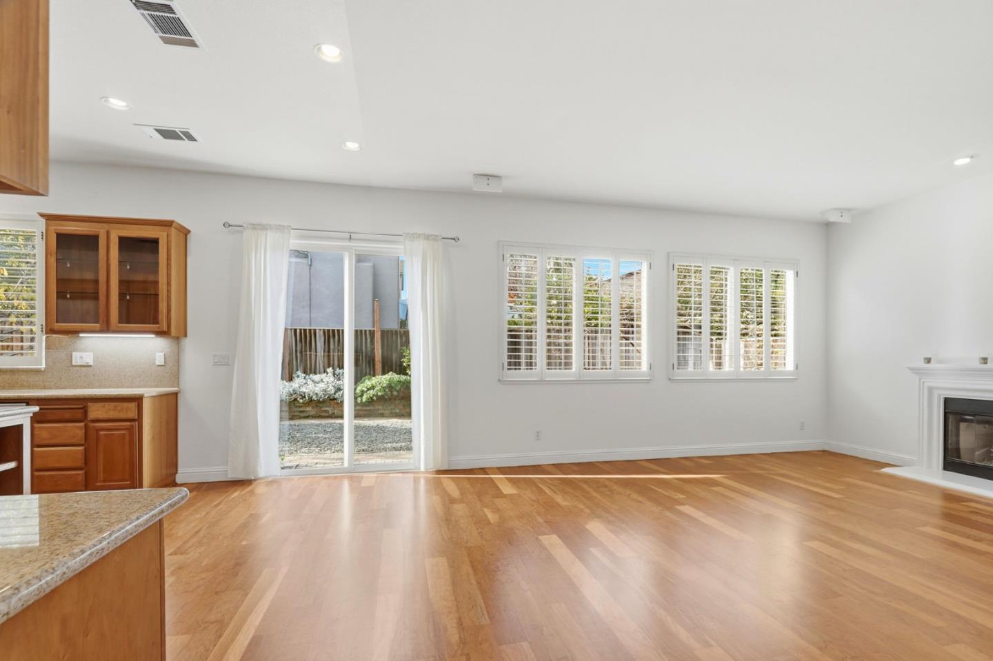 Detail Gallery Image 7 of 48 For 4157 Mystic Dr, San Jose,  CA 95124 - 5 Beds | 3 Baths