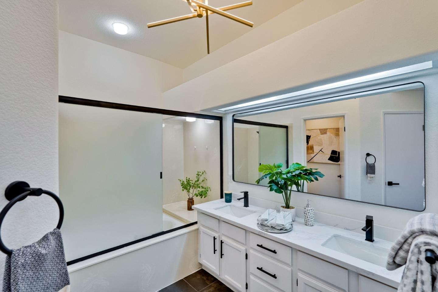 Photo #43: ML82029687 Listing: Photo #43