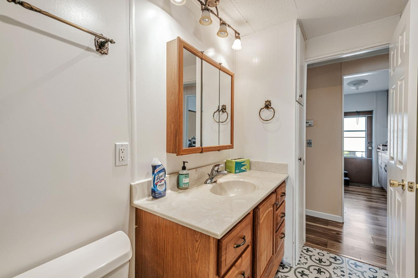 Detail Gallery Image 30 of 34 For 264 Santa Susana #0,  San Leandro,  CA 94579 - 2 Beds | 2 Baths