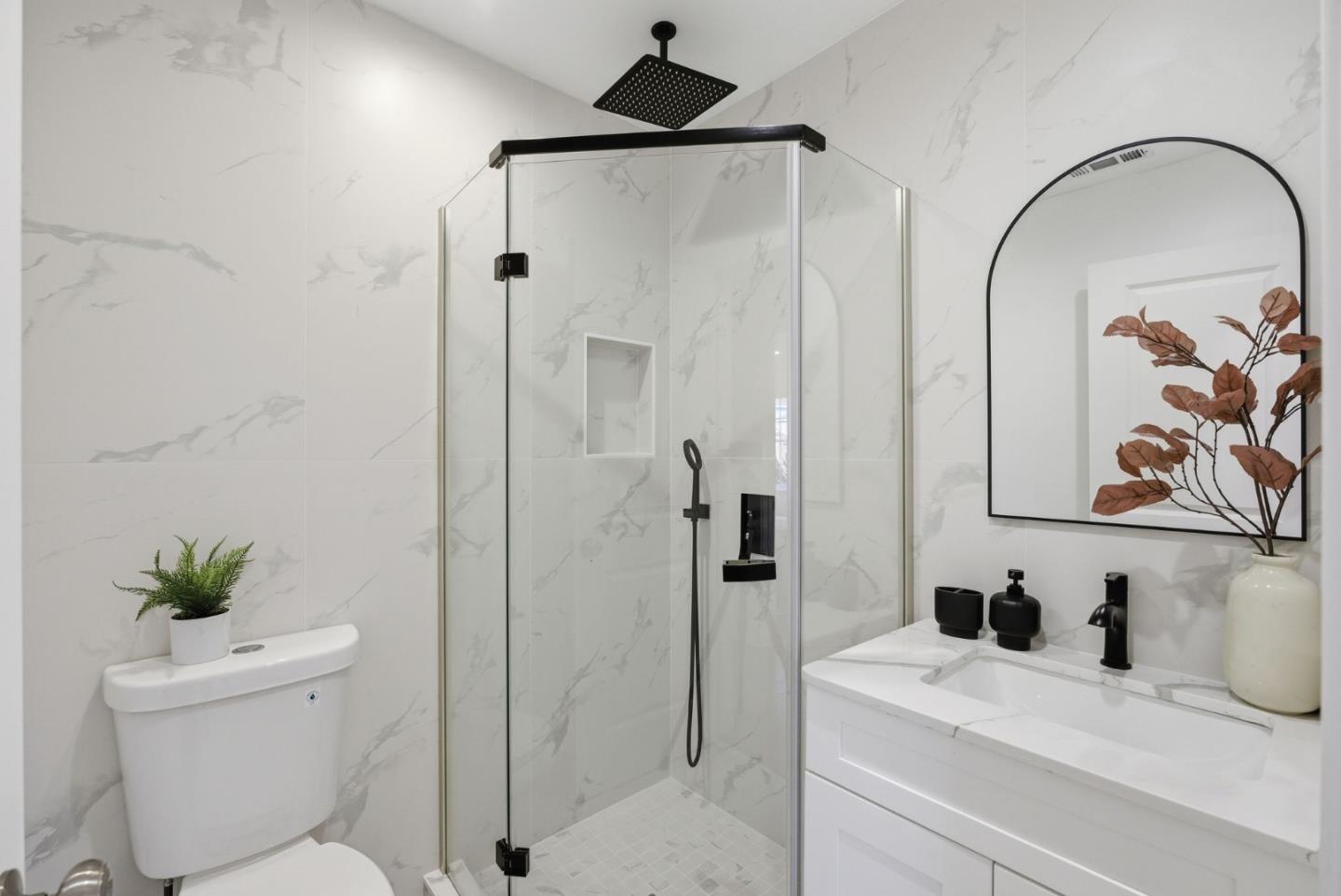 Detail Gallery Image 23 of 34 For 2165 Bray Ave, Santa Clara,  CA 95050 - 3 Beds | 2/1 Baths