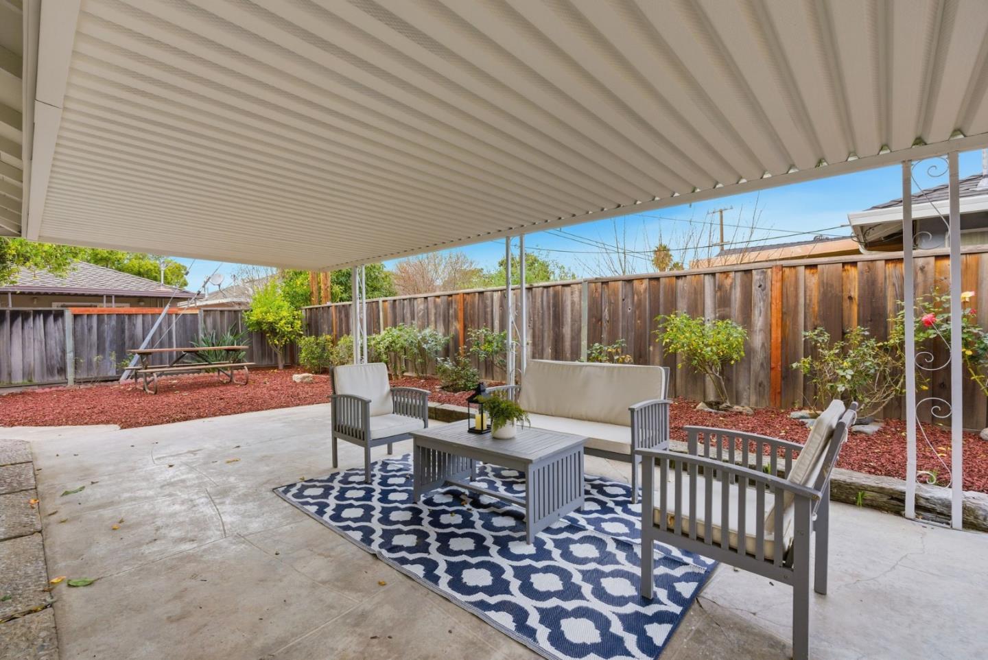 Detail Gallery Image 26 of 34 For 2165 Bray Ave, Santa Clara,  CA 95050 - 3 Beds | 2/1 Baths