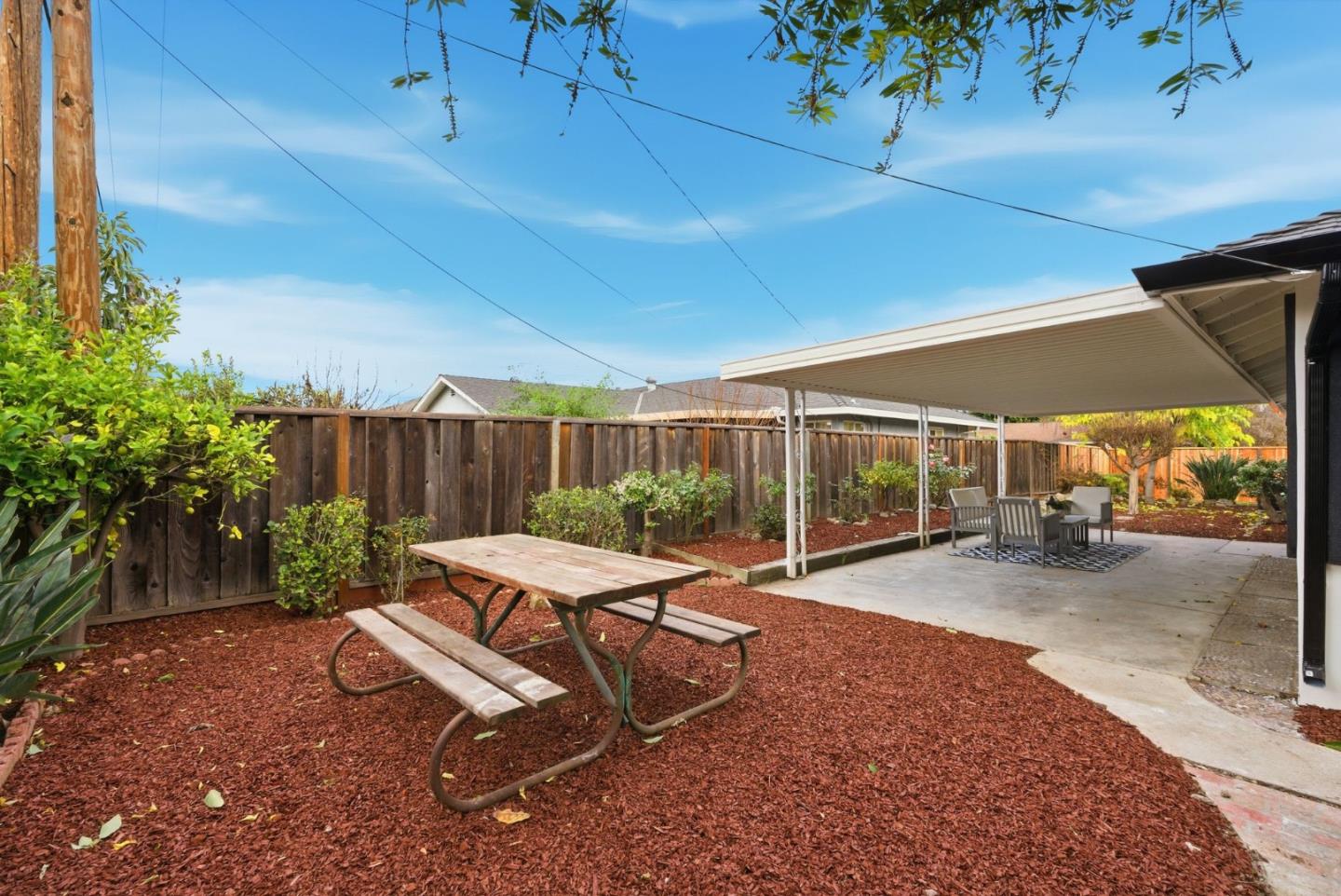 Detail Gallery Image 28 of 34 For 2165 Bray Ave, Santa Clara,  CA 95050 - 3 Beds | 2/1 Baths