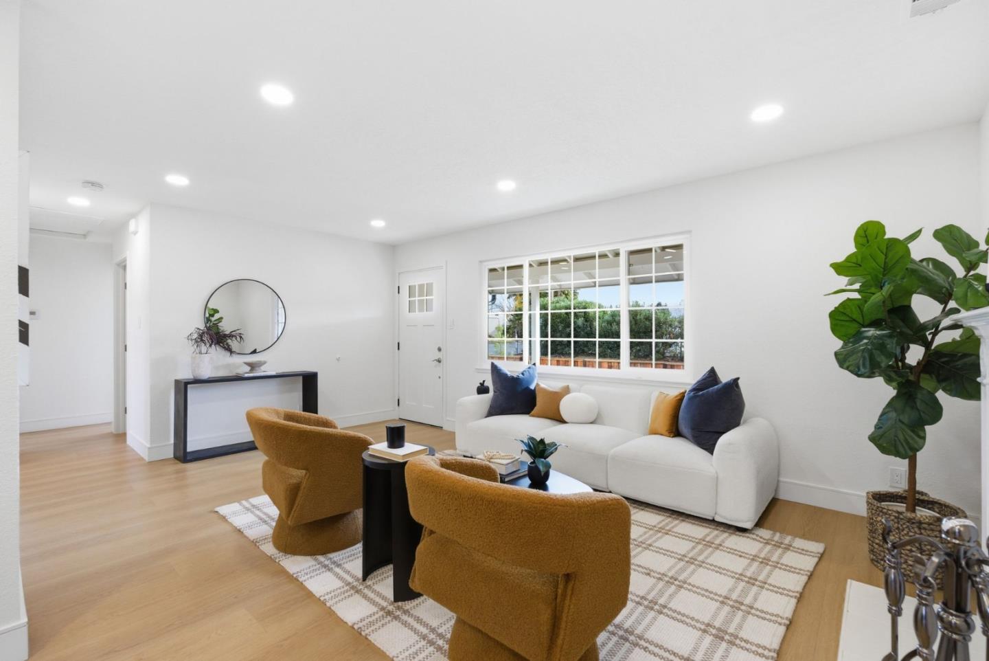 Detail Gallery Image 9 of 34 For 2165 Bray Ave, Santa Clara,  CA 95050 - 3 Beds | 2/1 Baths