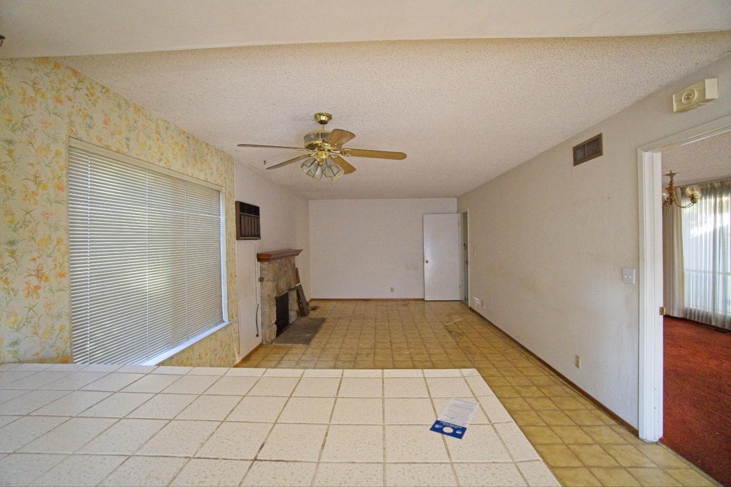 Detail Gallery Image 11 of 21 For 6256 Tracel Dr, San Jose,  CA 95129 - 3 Beds | 2/1 Baths