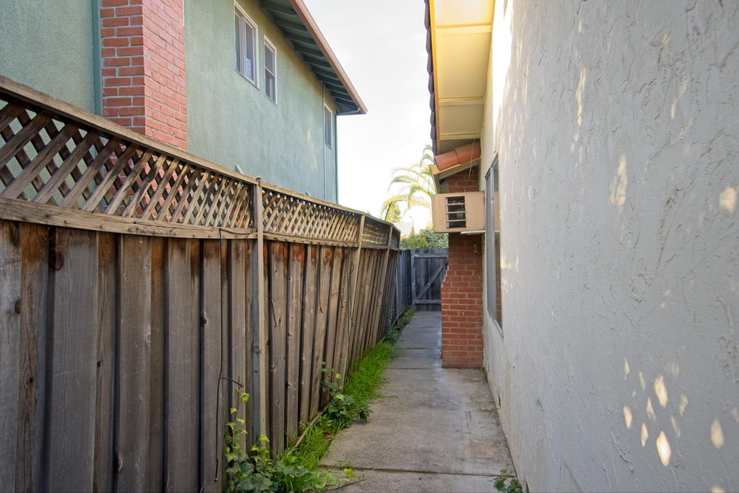 Detail Gallery Image 21 of 21 For 6256 Tracel Dr, San Jose,  CA 95129 - 3 Beds | 2/1 Baths