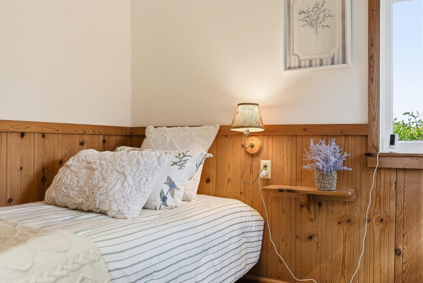 Detail Gallery Image 16 of 36 For 1520 Escalona Dr, Santa Cruz,  CA 95060 - 4 Beds | 2 Baths