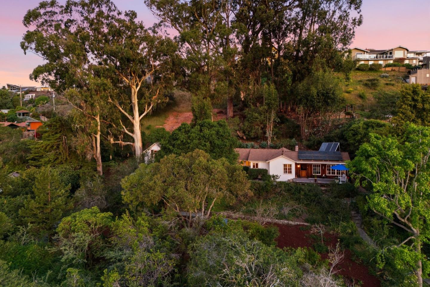 Detail Gallery Image 34 of 36 For 1520 Escalona Dr, Santa Cruz,  CA 95060 - 4 Beds | 2 Baths