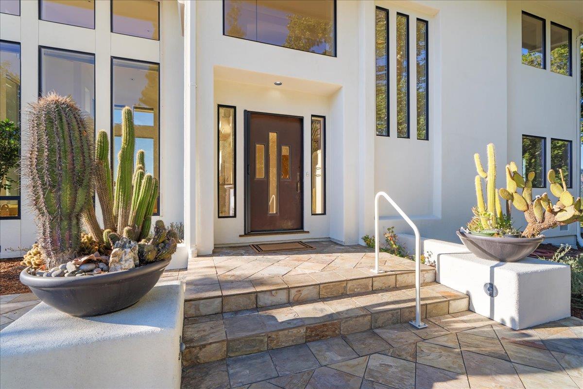 Detail Gallery Image 9 of 50 For 7 N Name Rd, Los Gatos,  CA 95033 - 3 Beds | 3 Baths