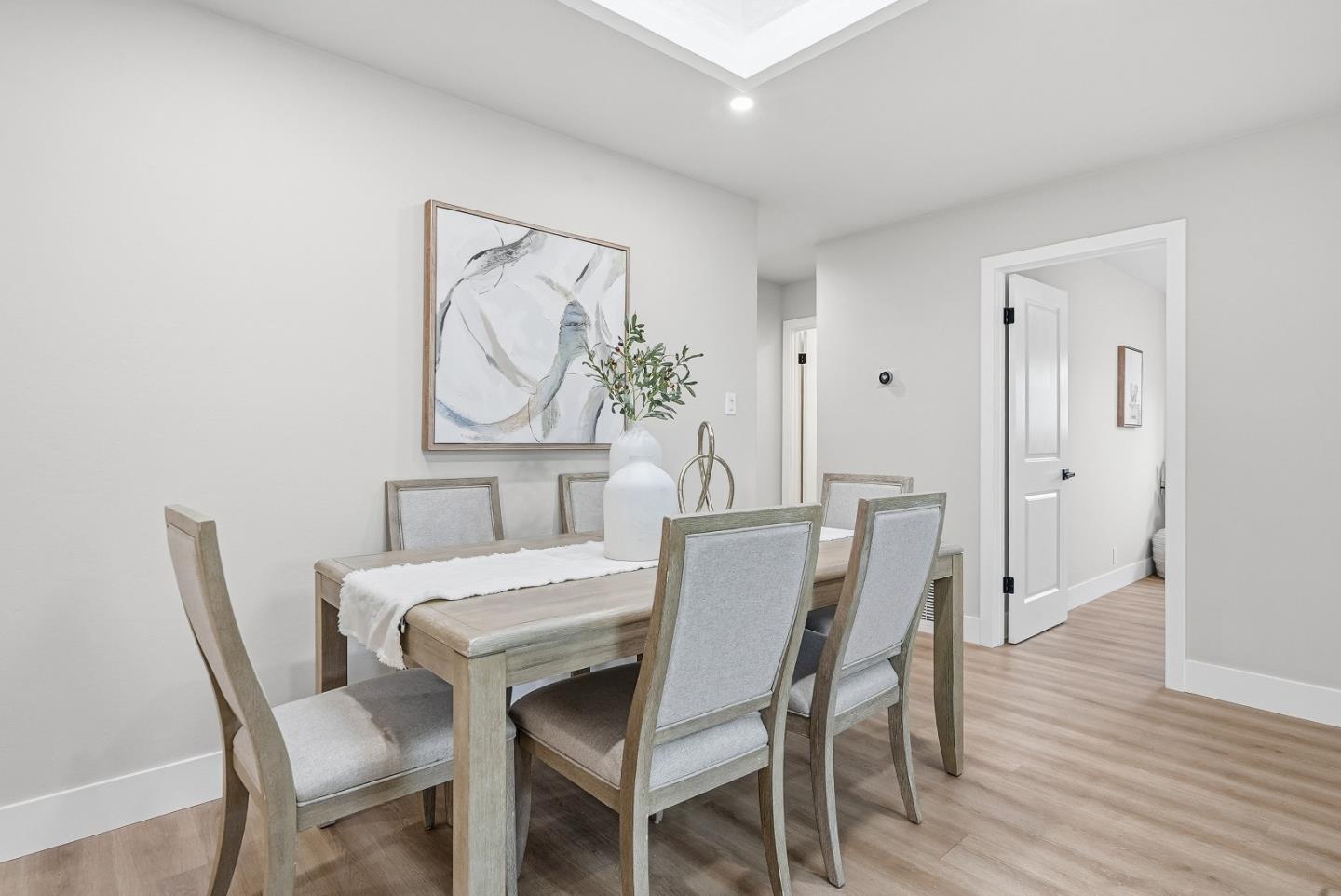 Detail Gallery Image 11 of 46 For 2990 Knights Bridge Rd, San Jose,  CA 95132 - 4 Beds | 2 Baths