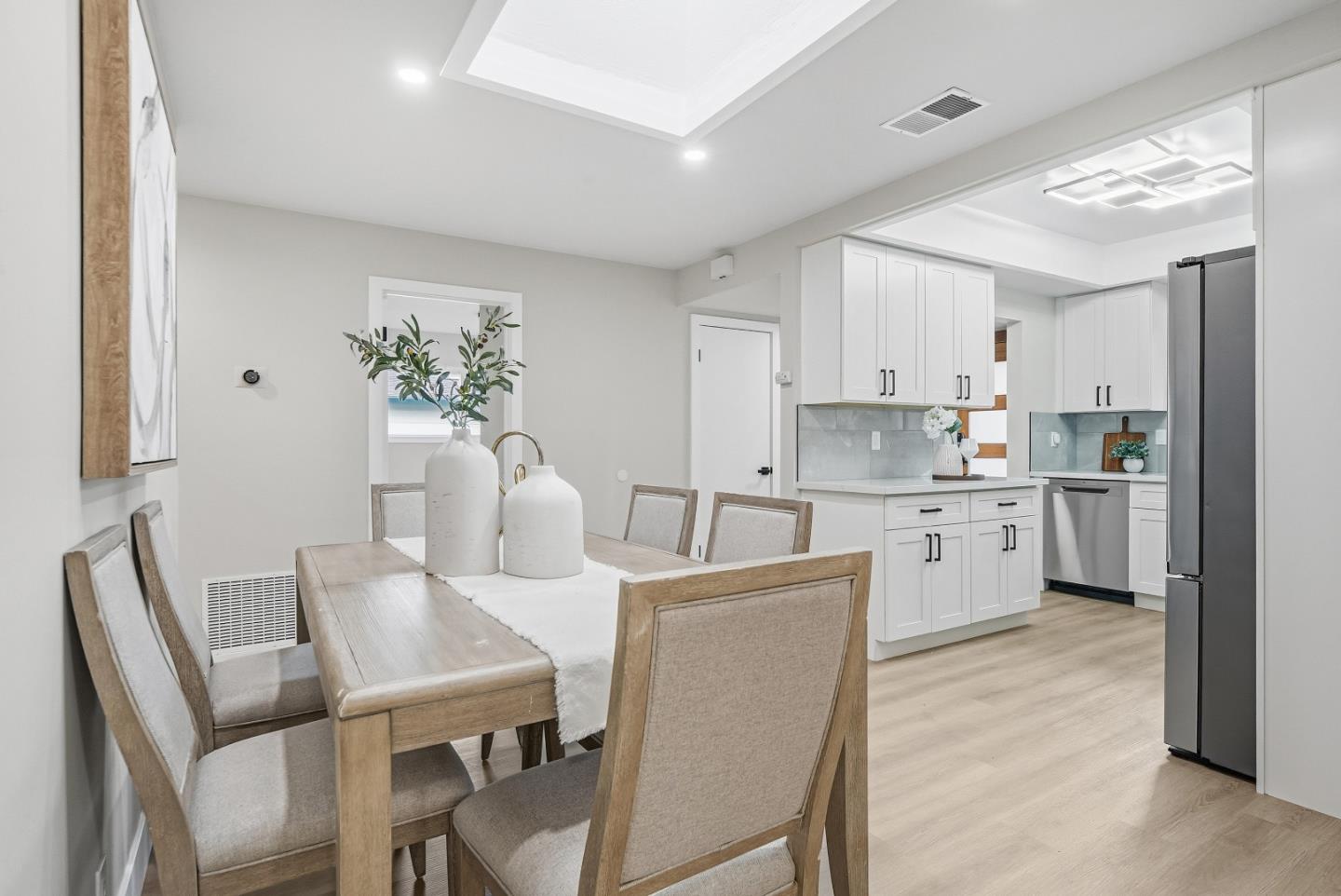 Detail Gallery Image 13 of 46 For 2990 Knights Bridge Rd, San Jose,  CA 95132 - 4 Beds | 2 Baths