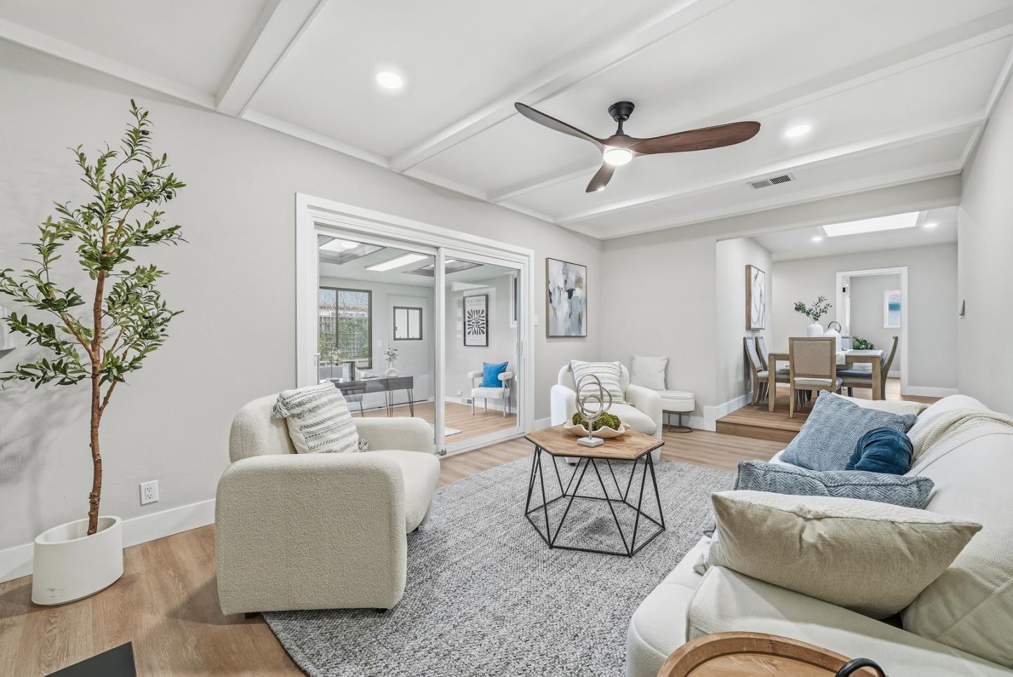 Detail Gallery Image 17 of 46 For 2990 Knights Bridge Rd, San Jose,  CA 95132 - 4 Beds | 2 Baths