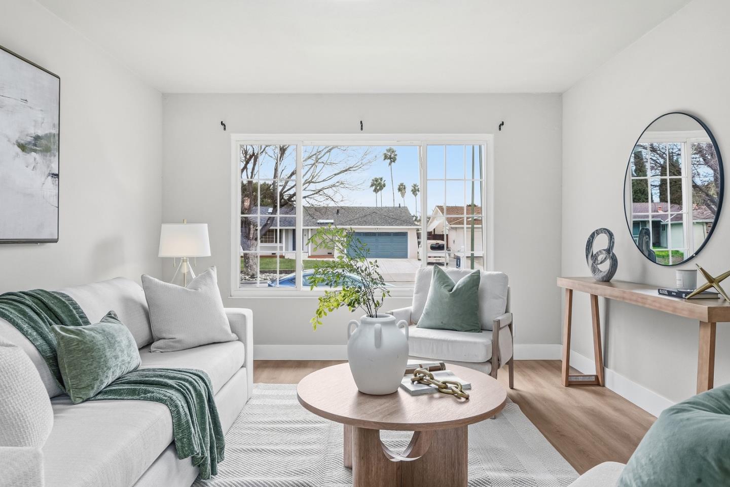 Detail Gallery Image 4 of 46 For 2990 Knights Bridge Rd, San Jose,  CA 95132 - 4 Beds | 2 Baths