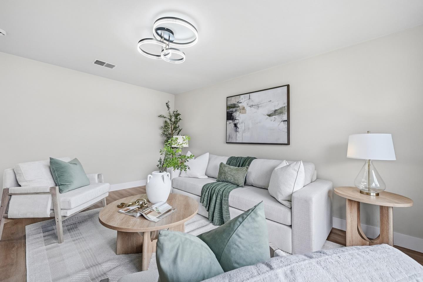 Detail Gallery Image 5 of 46 For 2990 Knights Bridge Rd, San Jose,  CA 95132 - 4 Beds | 2 Baths