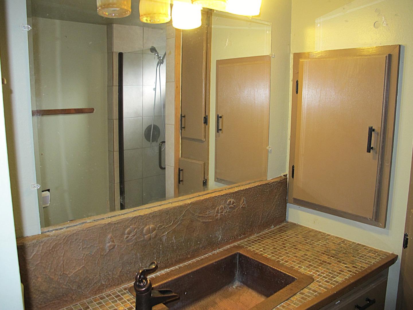 Detail Gallery Image 10 of 13 For 2355 Brommer #4,  Santa Cruz,  CA 95062 - 2 Beds | 1/1 Baths