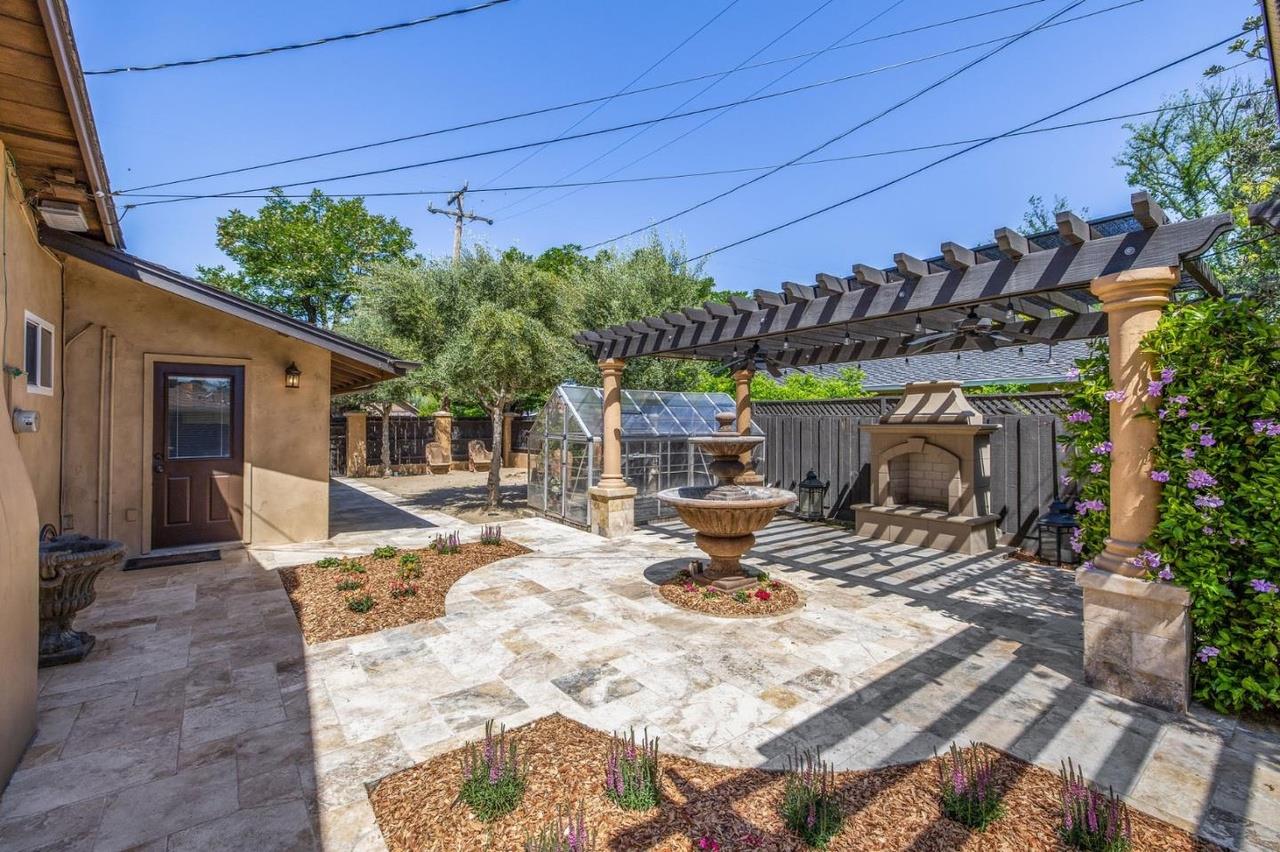 Detail Gallery Image 12 of 33 For 7460 Miller Ave, Gilroy,  CA 95020 - 4 Beds | 2/1 Baths