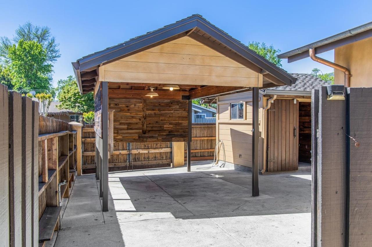 Detail Gallery Image 16 of 33 For 7460 Miller Ave, Gilroy,  CA 95020 - 4 Beds | 2/1 Baths